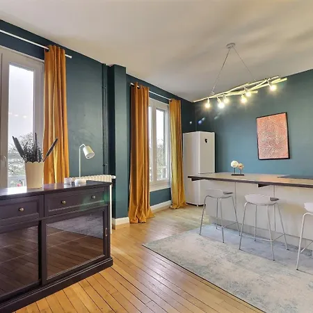 L'oasis Urbaine Au Coeur De La - Parking - Mon Groom Troyes